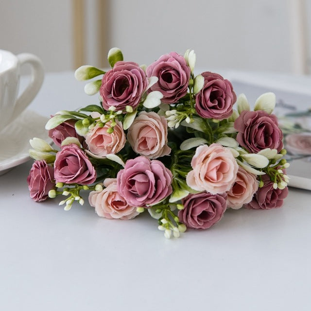 Chic 15-Rose European Bouquet