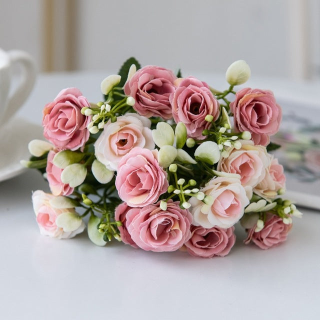 Chic 15-Rose European Bouquet